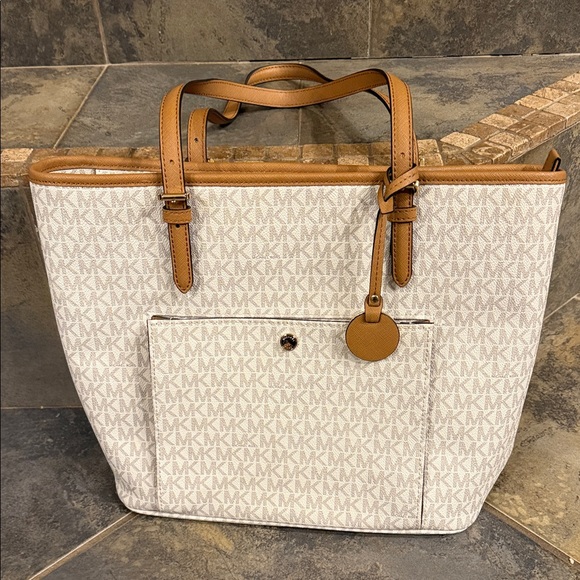 MICHAEL Michael Kors Cream and Tan Tote Set - Picture 8 of 13